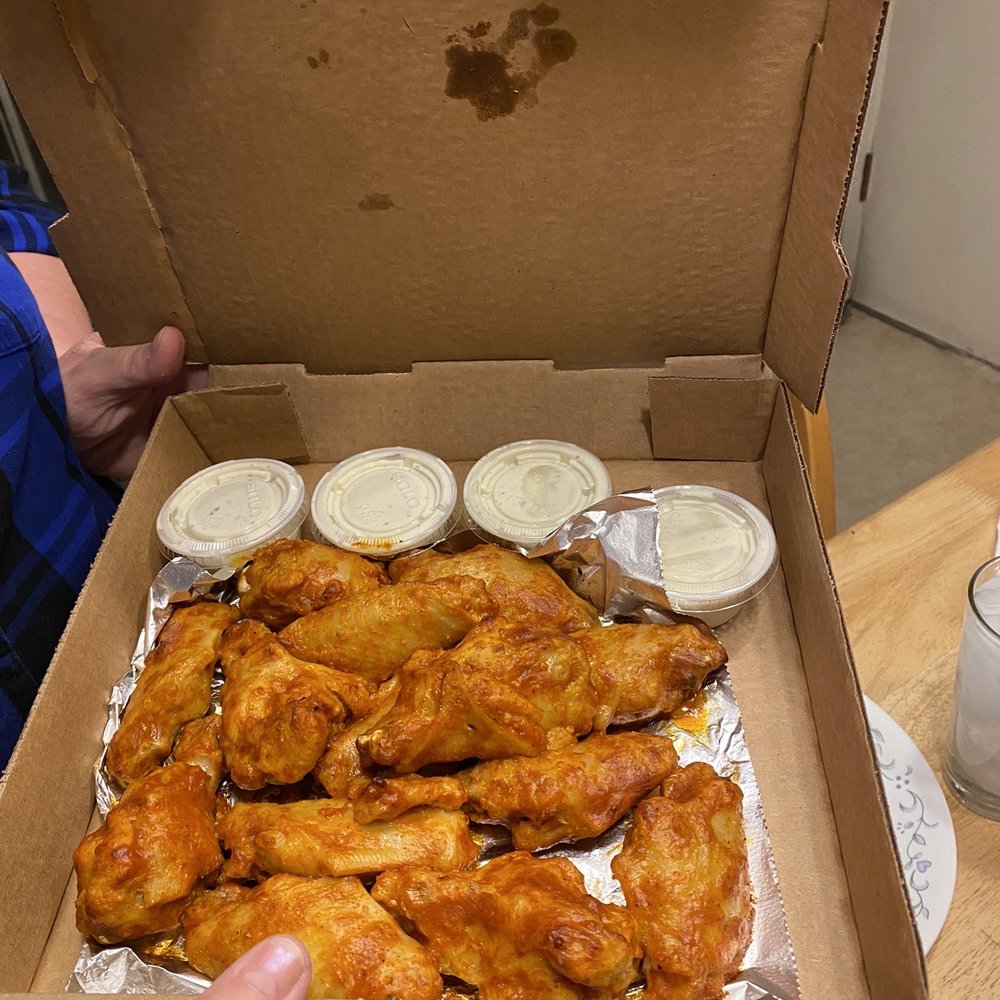 Champ Pizza - Buffalo wings - Pizza Near Me - Vancouver, Washington Champ Pizza - Buffalo wings - Pizza Near Me - Vancouver, Washington