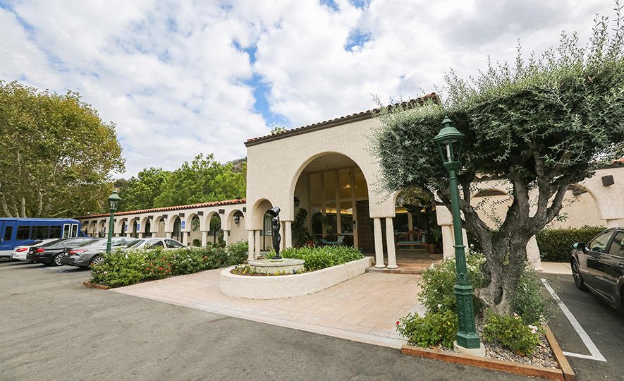 SILVERADO CALABASAS MEMORY CARE COMMUNITY 19 Photos & 25 Reviews