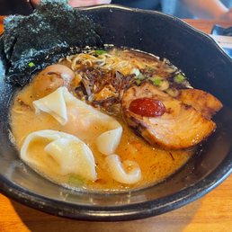 JINYA Tonkotsu Black JINYA Tonkotsu Black