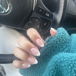 PERFECT FRENCH MANICURE