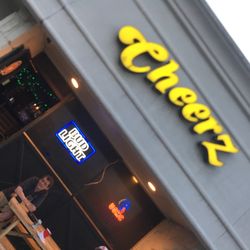 Cheerz Pub