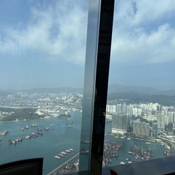 Tin Lung Heen - Cantonese Near Me - Kowloon, HK