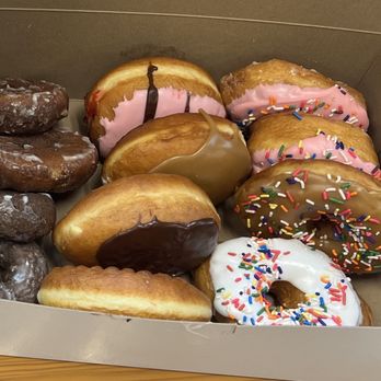 Expresso Bakery - Almost all of these were stale. Like 2 days old stale. - Bakeries Near Me - Elyria, Ohio