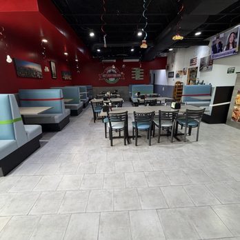 Joey's New York Subs - Dining room - Burgers Near Me - Rosenberg, Texas
