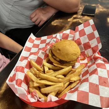 Chubby's Cafe - Pastrami burger - Salad Near Me - Tooele, Utah