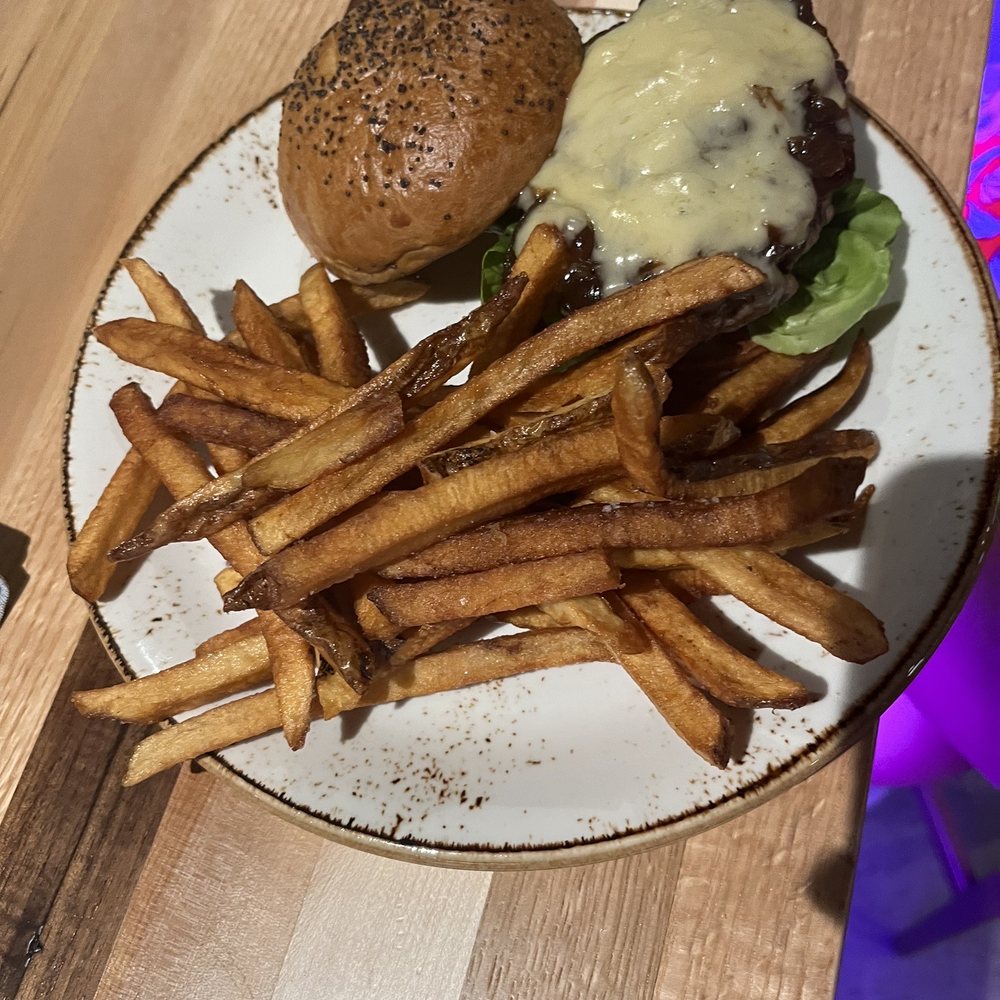 Coeur - Lamb burger - French Near Me - Ferndale, Michigan