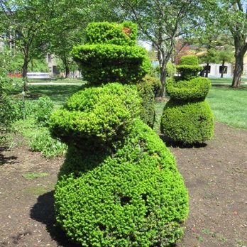 Topiary Park - The figures were spectacular in the sun - Parks Near Me - Columbus, Ohio Topiary Park - The figures were spectacular in the sun - Parks Near Me - Columbus, Ohio