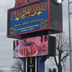 Freeway Cafe - Outdoor sign