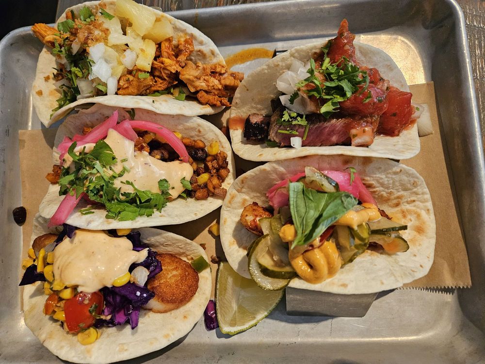 Food from Vida Taco Bar