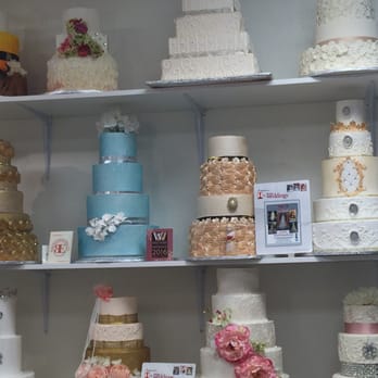 Wedding Cakes by Tammy Allen - Tammy Allen Bakery Showroom - Bakeries Near Me - Houston, Texas Wedding Cakes by Tammy Allen - Tammy Allen Bakery Showroom - Bakeries Near Me - Houston, Texas