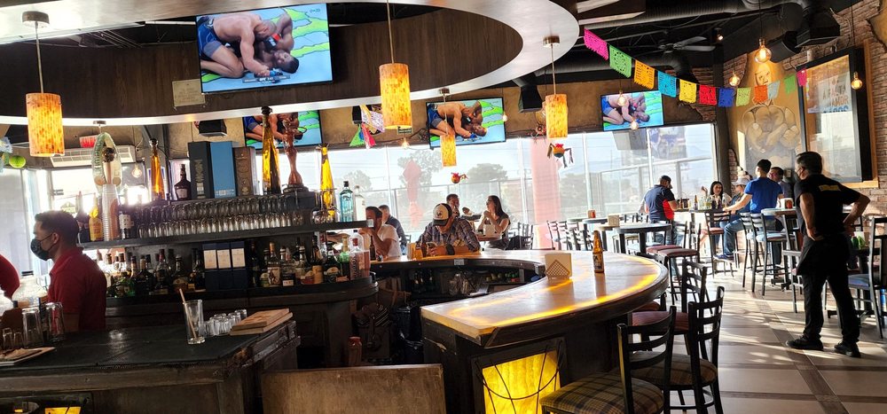 La Numero 4 Taqueria y Cantina