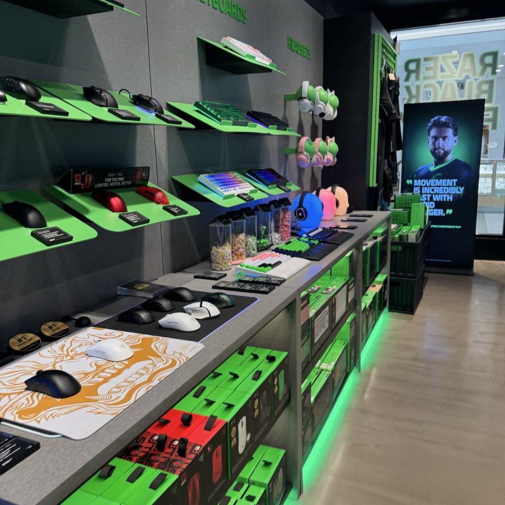 Razer Store - Orlando - Merchandise - Electronics Near Me - Orlando, Florida
