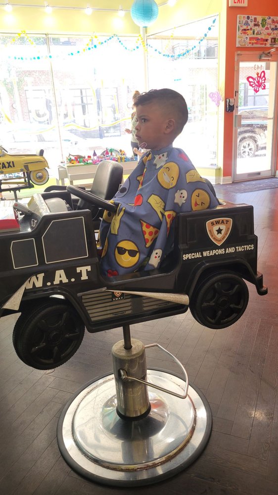 JACK AND JILL Updated October 2024 35 Photos & 70 Reviews 143 N