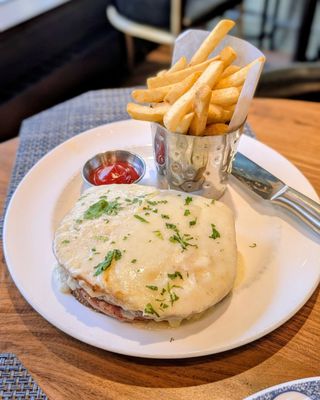 Cochon Volant Brasserie by null