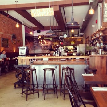 Catch 122 - Inside - Breakfast & Brunch Near Me - North Vancouver, British Columbia Catch 122 - Inside - Breakfast & Brunch Near Me - North Vancouver, British Columbia