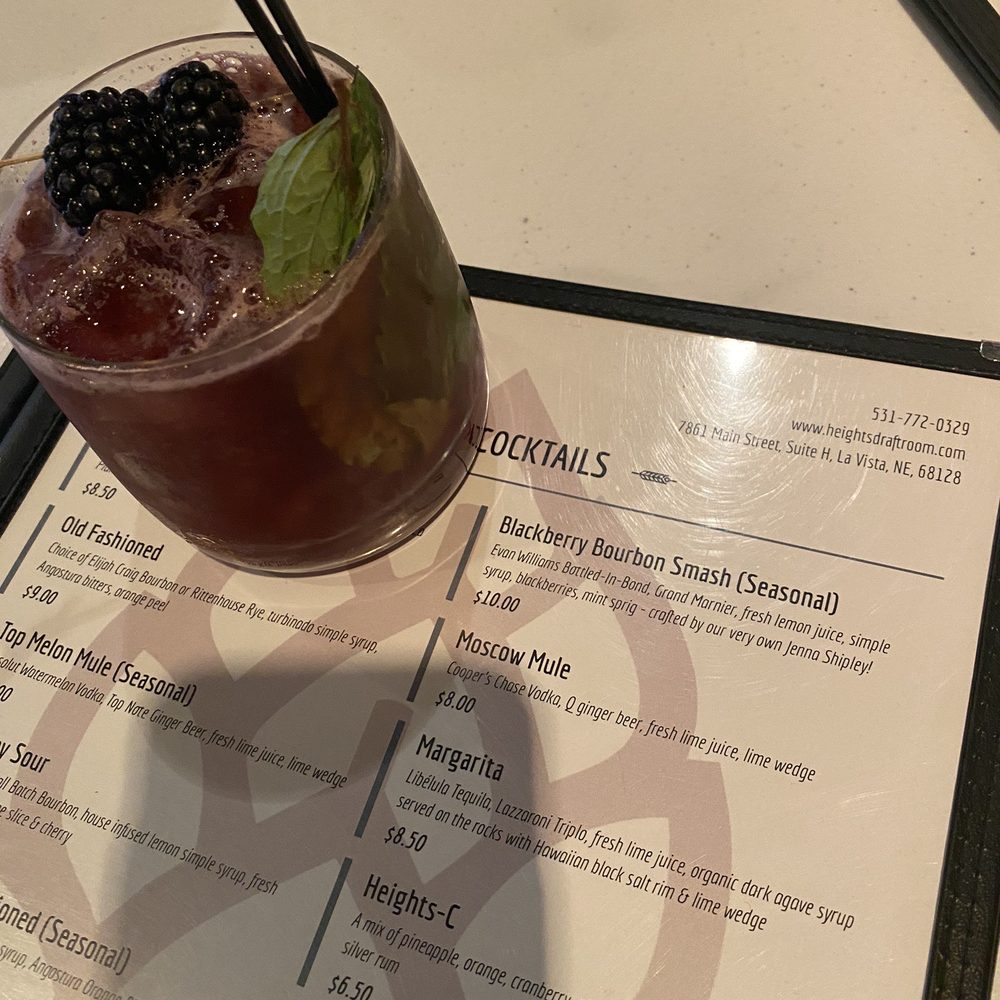 Heights Draft Room - Blackberry bourbon smash - Beer Bar Near Me - La Vista, Nebraska