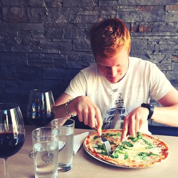 Narins Pasta & Pizza - Italian Near Me - Kristianstad, M