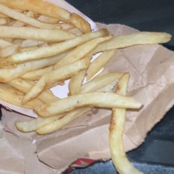Stale fries after waiting an hour