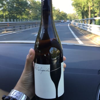 Monte Chiaro, Terre Della Grigia - Wine Tours Near Me - SI, SI Monte Chiaro, Terre Della Grigia - Wine Tours Near Me - SI, SI