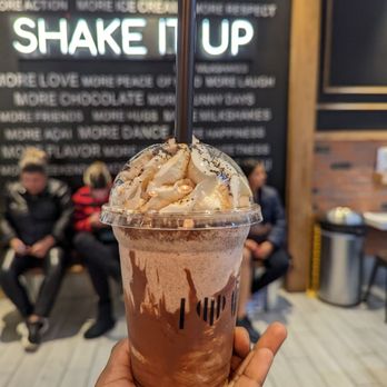 I Love Milkshakes - I Hate Mondays Shake - Ice Cream & Frozen Yogurt Near Me - Braintree, Massachusetts
