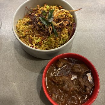 Kurrypinch - String Hopper Pilau with Lamb Curry - Sri Lankan Near Me - Los Angeles, California