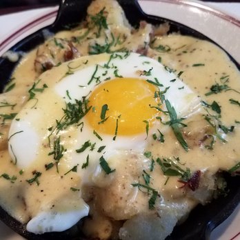 Le Diplomate - Duck confit hash. - Brasseries Near Me - Washington, DC, District of Columbia Le Diplomate - Duck confit hash. - Brasseries Near Me - Washington, DC, District of Columbia