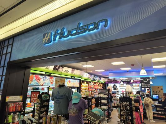 Hudson News by null