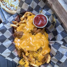 Chili cheese fries Chili cheese fries