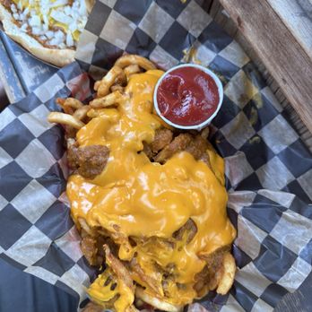 Ivy & Coney - Chili cheese fries - Dive Bars Near Me - Washington, DC, District of Columbia Ivy & Coney - Chili cheese fries - Dive Bars Near Me - Washington, DC, District of Columbia