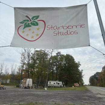 Aweo Flower - Starberrie studios sign - Cannabis Dispensaries Near Me - Irving, New York Aweo Flower - Starberrie studios sign - Cannabis Dispensaries Near Me - Irving, New York