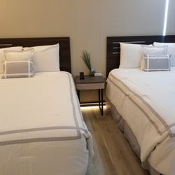 Mountain View Motel - Newly renovated room with 2 double beds