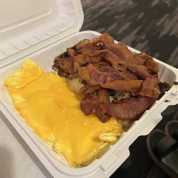 Nora's Deli - Bacon egg and cheese platter - Breakfast & Brunch Near Me - Avenel, New Jersey