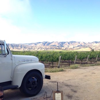 Biddle Ranch Vineyard - Wineries Near Me - San Luis Obispo, California Biddle Ranch Vineyard - Wineries Near Me - San Luis Obispo, California