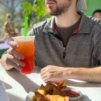 Boba Mi - Crab Rangoon, strawberry tea - Bubble Tea Near Me - Rochester, New York