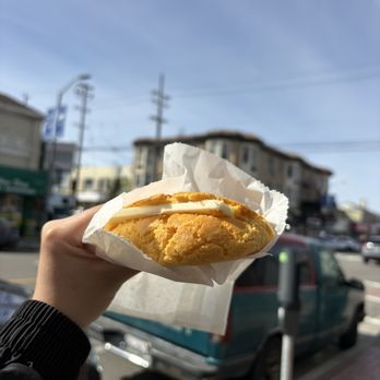 Pineapple King Bakery - San Francisco - Pineapple bun with butter Salted egg - Bakeries Near Me - San Francisco, California Pineapple King Bakery - San Francisco - Pineapple bun with butter Salted egg - Bakeries Near Me - San Francisco, California