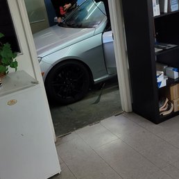 Ceramic tint. Ceramic tint.