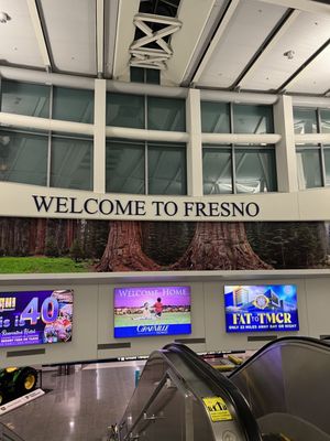 Fresno Yosemite International Airport by null