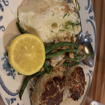 Fire + Wine - Maryland Style Crab Cakes , excellent - Tapas/Small Plates Near Me - Glen Ellyn, Illinois