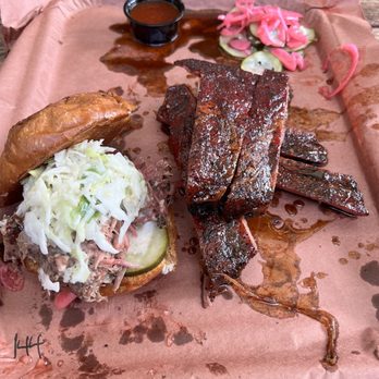 Matt's BBQ - Ribs and pulled pork sandwich - Food Trucks Near Me - Portland, Oregon Matt's BBQ - Ribs and pulled pork sandwich - Food Trucks Near Me - Portland, Oregon