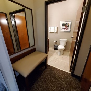 MainStay Suites - Hotels Near Me - Madison, Wisconsin
