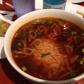 Pho Show - Lobster Tom Yum, but the lobster chunks sank to the bottom. - Vietnamese Near Me - Culver City, California Pho Show - Lobster Tom Yum, but the lobster chunks sank to the bottom. - Vietnamese Near Me - Culver City, California
