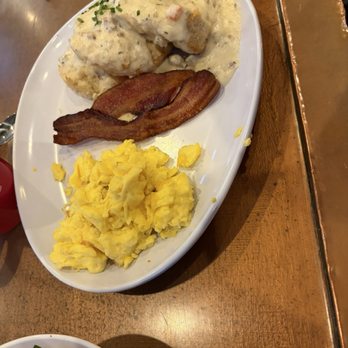 Ruby Slipper Central Business District - Biscuits and gravy - Breakfast & Brunch Near Me - New Orleans, Louisiana Ruby Slipper Central Business District - Biscuits and gravy - Breakfast & Brunch Near Me - New Orleans, Louisiana