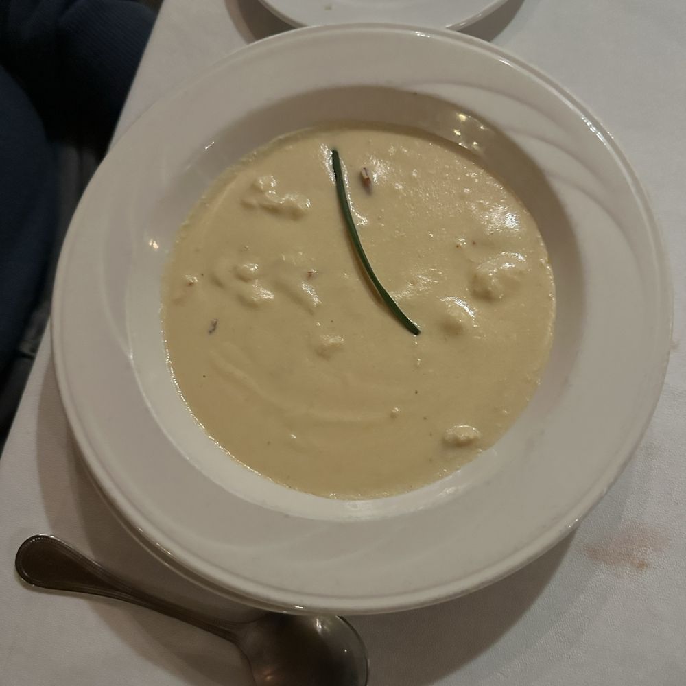 Clay Hill Farm - Award-Winning Lobster Bisque - New American Near Me - Cape Neddick, Maine