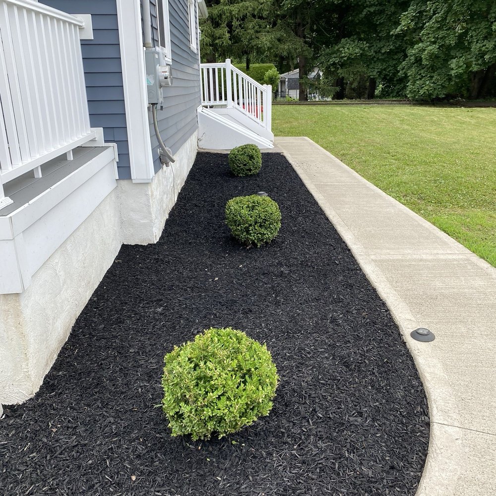 Pinney Landscaping - Mulch - Landscaping Near Me - East Windsor, New Jersey