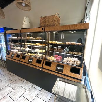 Orale Tacos • Bakery - Bakery/pasty section (trays & tongs seen in bottom right-hand side of picture). - Bakeries Near Me - Memphis, Tennessee Orale Tacos • Bakery - Bakery/pasty section (trays & tongs seen in bottom right-hand side of picture). - Bakeries Near Me - Memphis, Tennessee