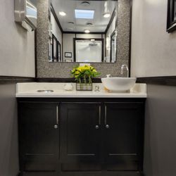 Five Star Event Trailers - 2 unit interior
