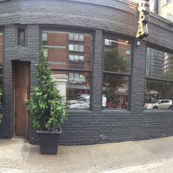 Bea - outside - Cocktail Bars Near Me - New York, New York
