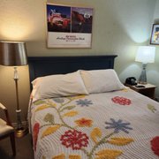 Photo of Blue Swallow Motel - Tucumcari, NM, United States. Nice bed