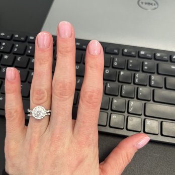Gina's Magic Nails - Nail Salons Near Me - Chicago, Illinois