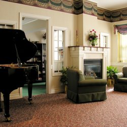 Elderwood Village At Williamsville - Common living room